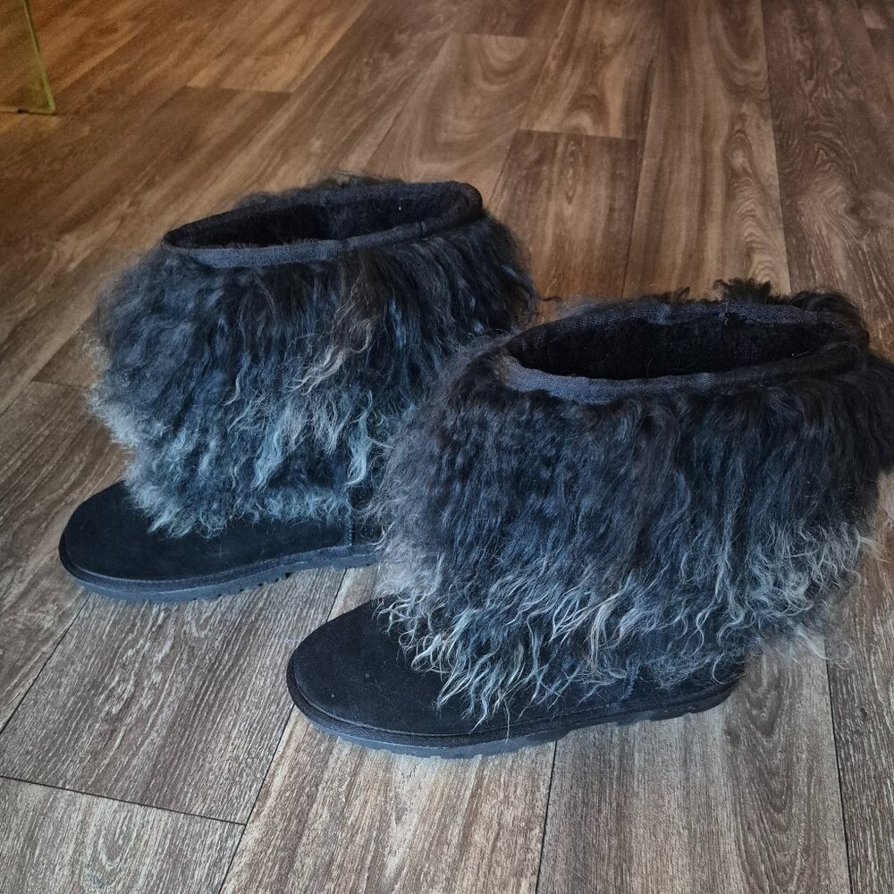 LAMO Himalaya Sheepskin Black Booties, Worn Once, 10 (41EU)